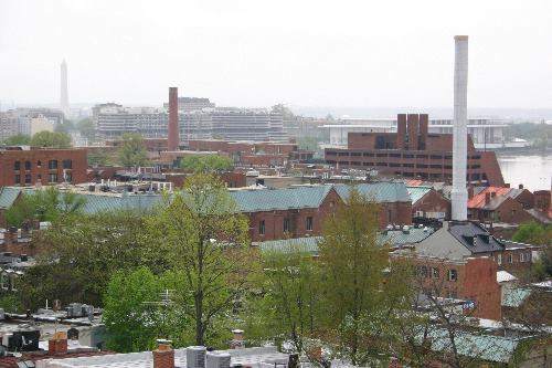 Washington monument in distance